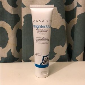 Vasanti BrightenUp! Enzymatic Exfoliating Cleanser